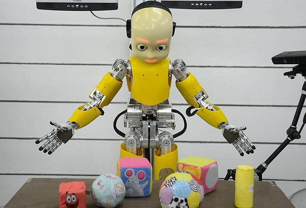 Türkiye'nin çocuk robotu büyüdü