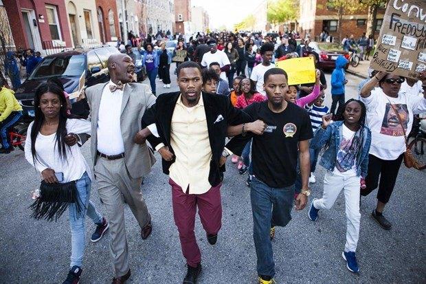 ABD'de Amerikan polisine karşı protesto