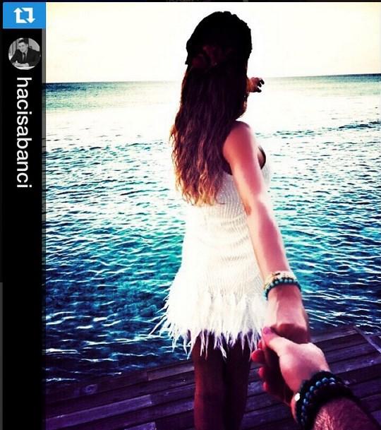 Hacı Sabancı Özge Ulusoy'a çinekop diyor