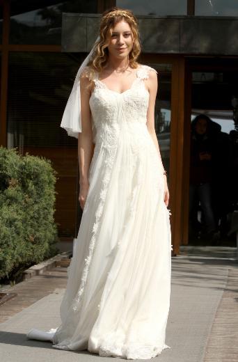 Kenan İmirzalioğlu ile Sinem Kobal evleniyor