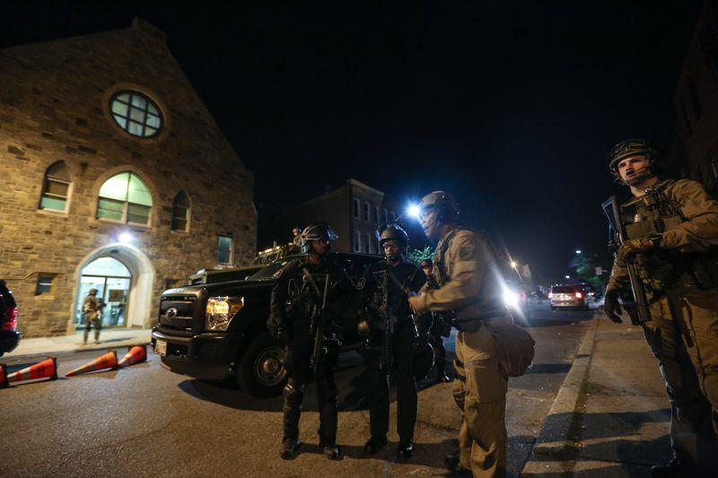 Baltimore'a binlerce asker konuşlandırıldı