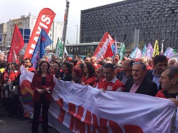 Taksim'de 1 Mayıs 1977'de öldürülenleri anma yürüyüşü