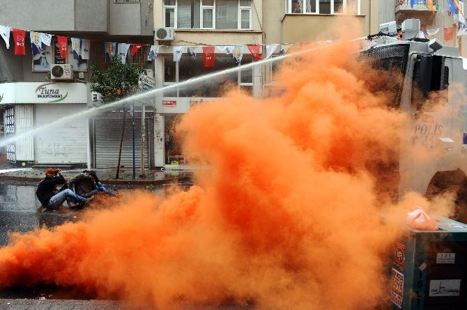 1 Mayıs kutlamalarında eylemcilerden algı operasyonu