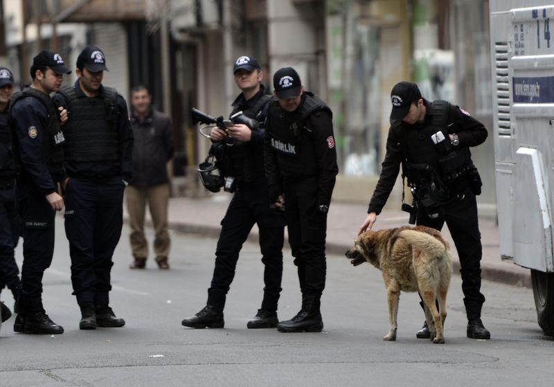 Polisler 1 Mayıs'ta en yoğun mesailerini yaptı