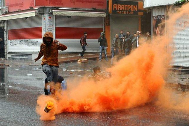 1 Mayıs kutlamalarında eylemcilerden algı operasyonu