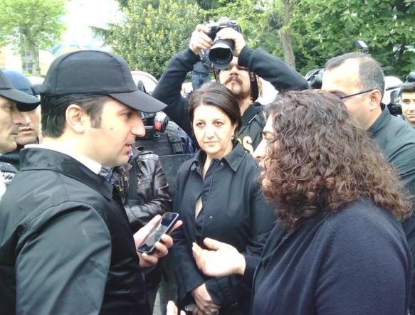 Sebahat Tuncel Beşiktaş'ta biber gazı yedi