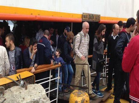 Ada vapuru halatının bağlı olduğu koç boynuzu koptu