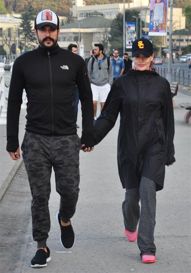 Fahriye Evcen makyajsız görüntülendi