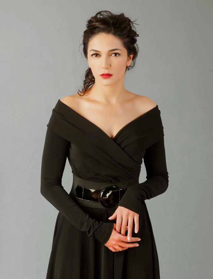 Poyraz Karayel'in İran asıllı güzeli Şebnem Hassanisoughi