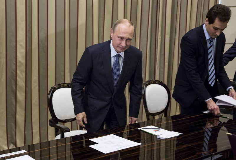 Rusya'da John Kerry'ye patates ve domates hediyesi