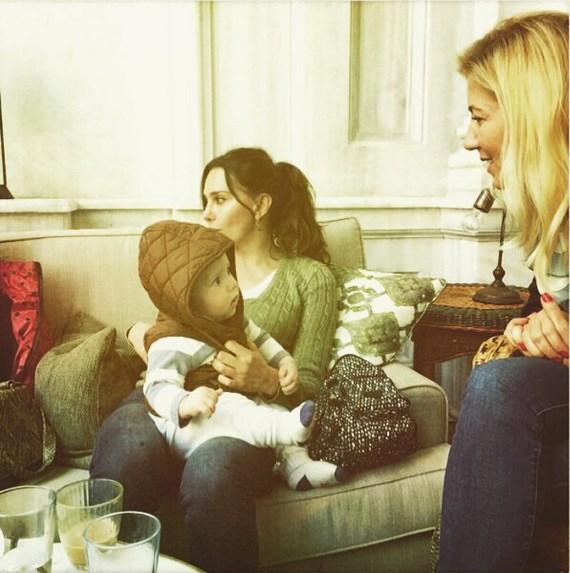 Hande Ataizi 9 aylık oğlunu diyete soktu