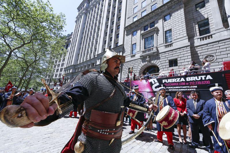 New York'ta mehteran coşkusu