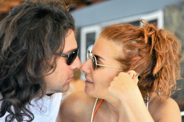 Taylan Kümeli meme kanseriyle mücadele ediyor