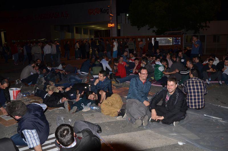Tofaş ve Çoşkunöz'de de üretim durdu