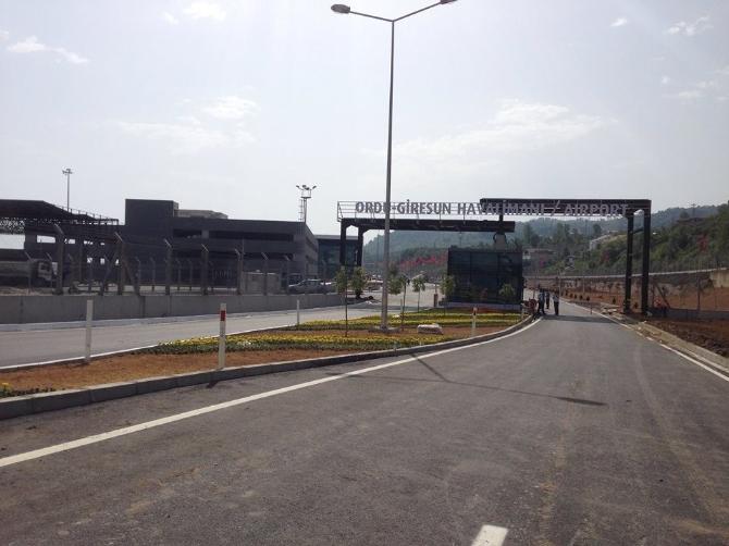 Erdoğan ve Davutoğlu Ordu-Giresun havalimanı açılışına katıldı