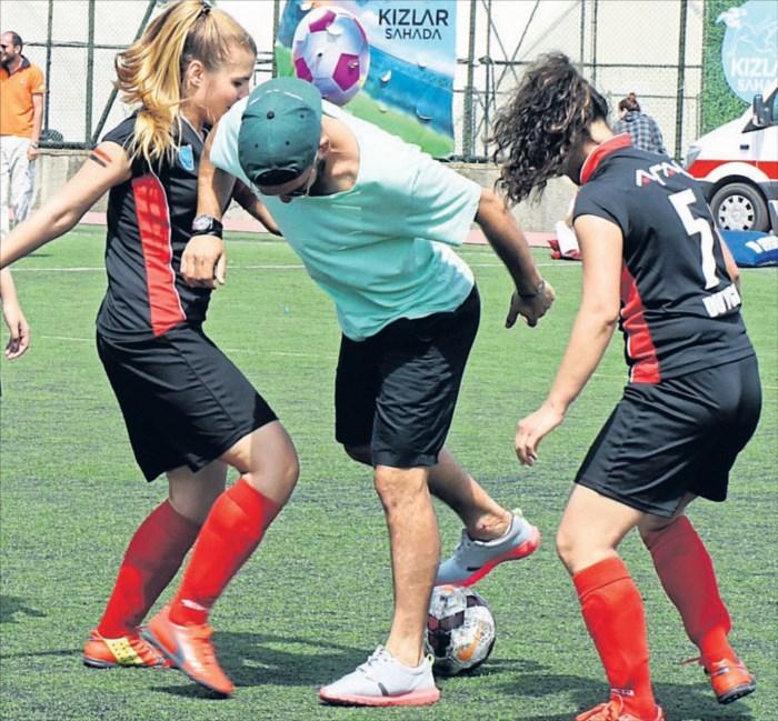 Arda Turan: Kızlar beni zorladı