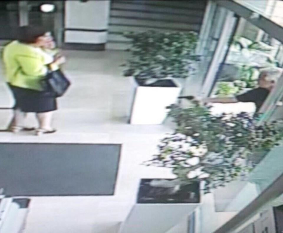 CHP Adana milletvekili adayı dizlerinden vuruldu