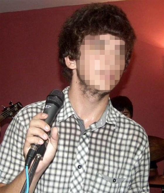 Kendisine kadın ayarlayan üniversiteliye tecavüz etti