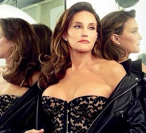 Kardashian'ın üvey babasından ilk kadın pozu