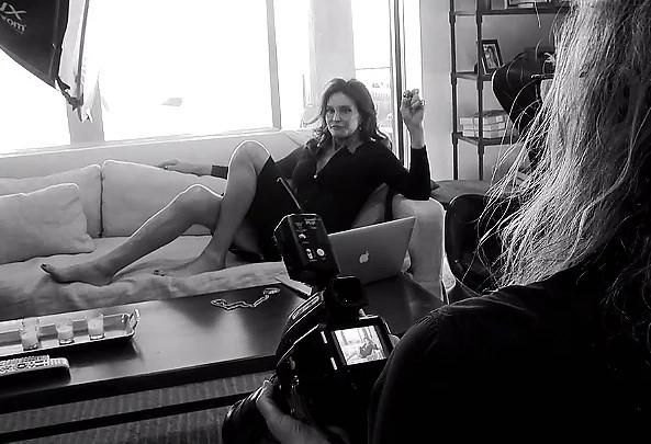 Kardashian'ın üvey babasından ilk kadın pozu