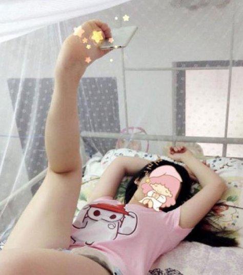 Selfie'de ayaklı dönem