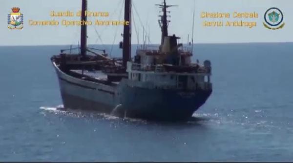 İtalya'da Türk bayraklı gemide haşhaş yakalandı