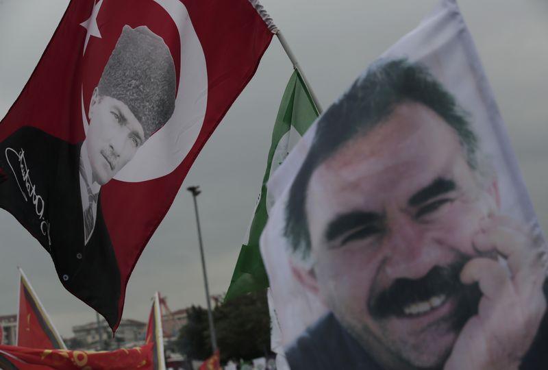 HDP'lilerin İstanbul'da seçim kutlaması