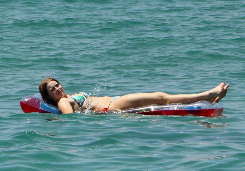 Antalya'da plajlar hareketlendi