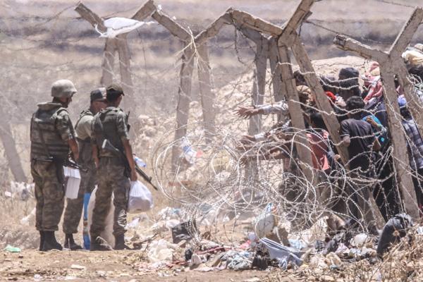 Şanlıurfa'nın Akçakale sınırında gerginlik