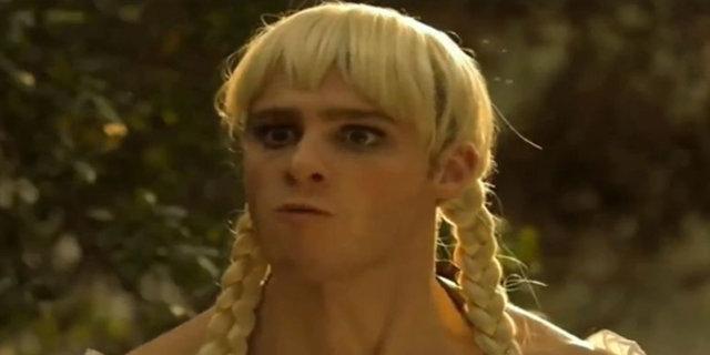 Kerem Bürsin Gratel oldu