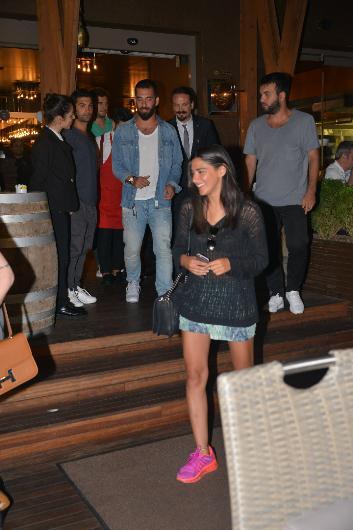 Burcu Esmersoy sorusu Arda Turan'ı sinirlendirdi