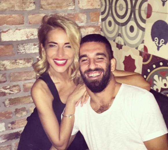 Burcu Esmersoy sorusu Arda Turan'ı sinirlendirdi