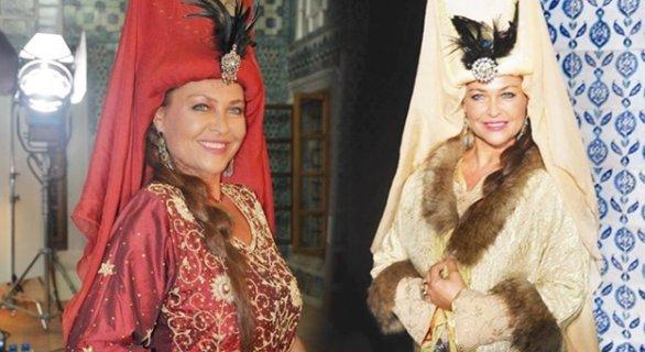 Hülya Avşar'dan Safiye Sultan pozları