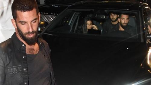 Arda Turan'dan kardeşine lüks araba