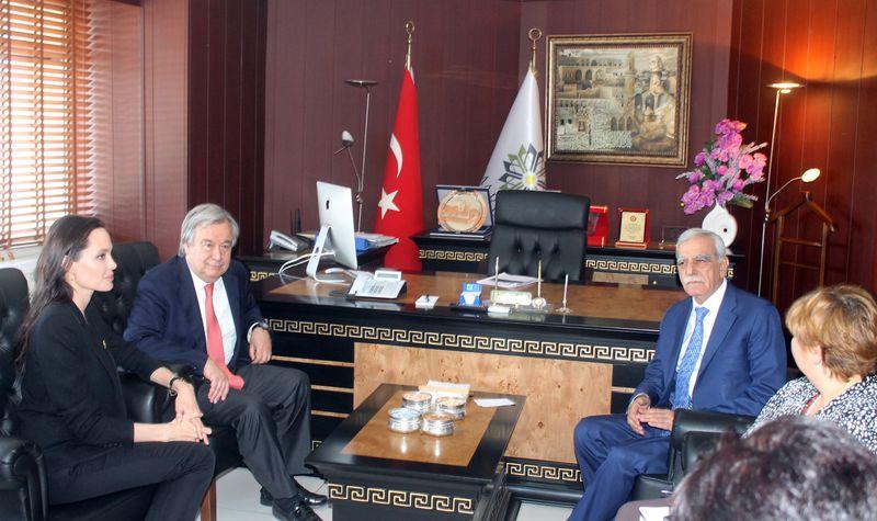 Ahmet Türk Angelina Jolie ve Erdoğan'ı karşıladı