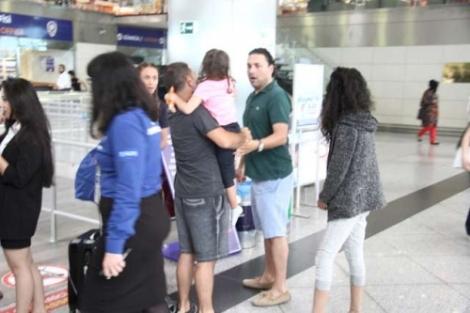 Ceyda Düvenci sevgilisi ve eski eşiyle bir araya geldi