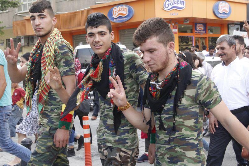 Şanlıurfa'da Öcalan için eylem yaptılar