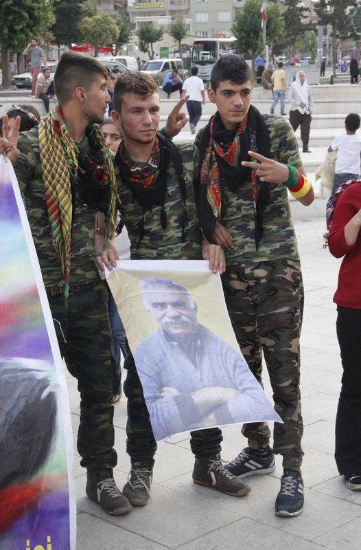 Şanlıurfa'da Öcalan için eylem yaptılar
