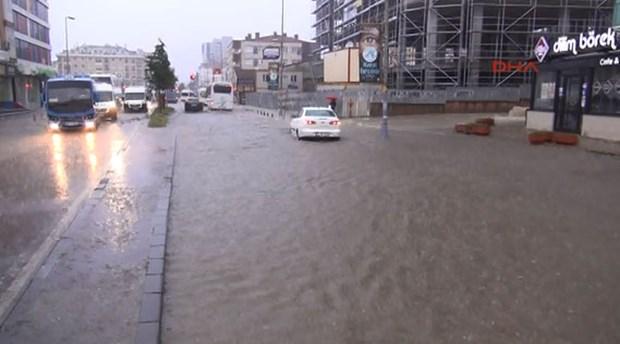 İstanbul'da şiddetli yağış etkili oldu