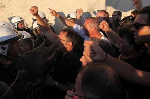 Yunanistan’da tespih satışları patladı