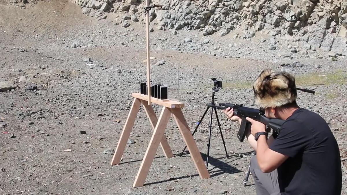 Bir mermiyi kaç iPhone durdurur testi İZLE