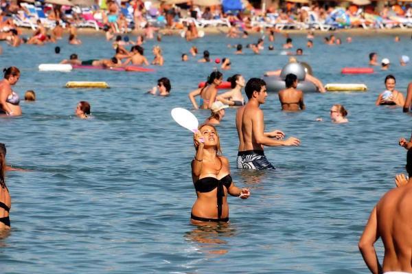 Ege'nin 565 plajından 552'sinin deniz suyu A kalite