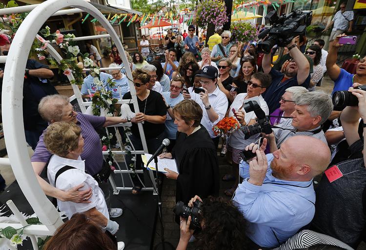 Washington'da eşcinsellerden büyük kutlama