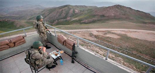 Van'da Türkiye'nin en yüksek noktasında karakol