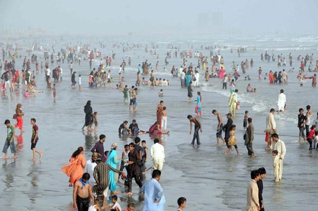 Pakistan'da aşırı sıcaklardan ölümler devam ediyor