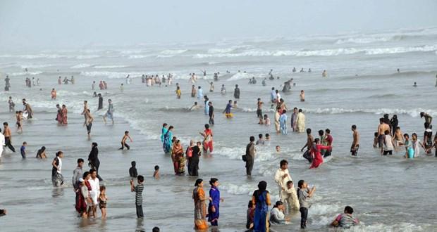 Pakistan'da aşırı sıcaklardan ölümler devam ediyor