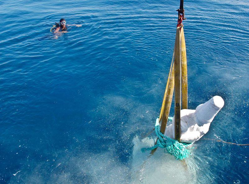 Side'de 110 heykel suyla buluştu