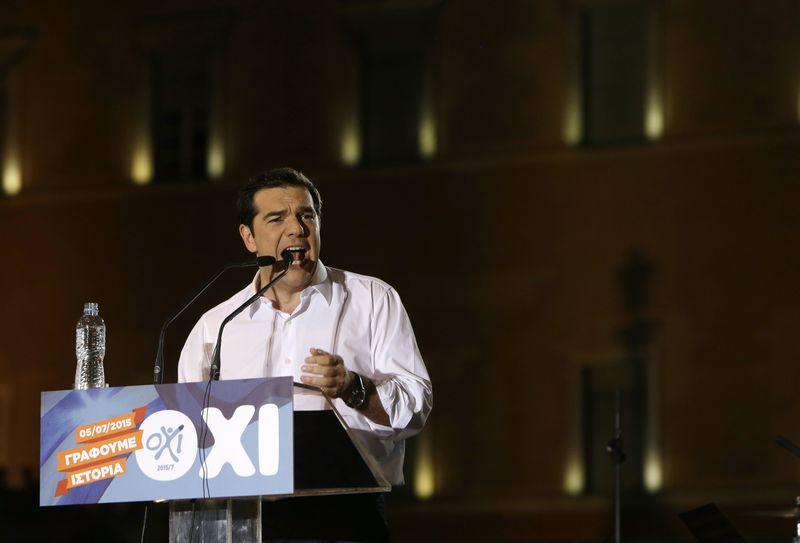 Tsipras: Yunan halkından onurlu bir hayır bekliyorum