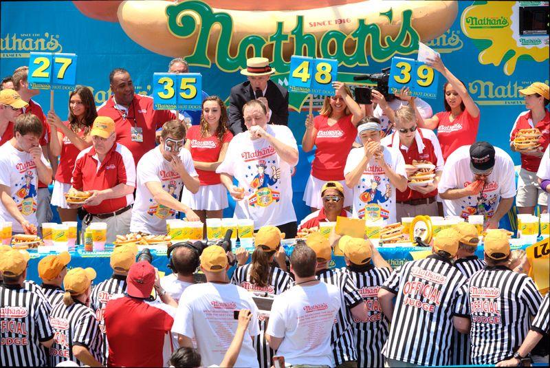 ABD'de sosisli yeme yarışması düzenlendi