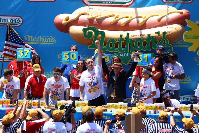 ABD'de sosisli yeme yarışması düzenlendi